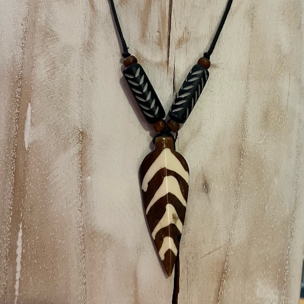 Bone arrow Necklace